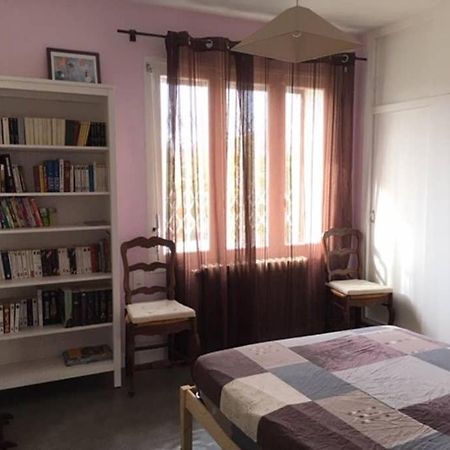Maison familiale à Nîmes Esterno foto