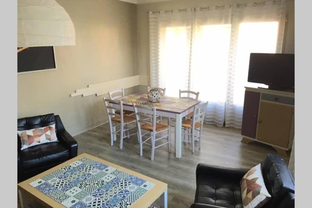 Maison familiale à Nîmes Esterno foto